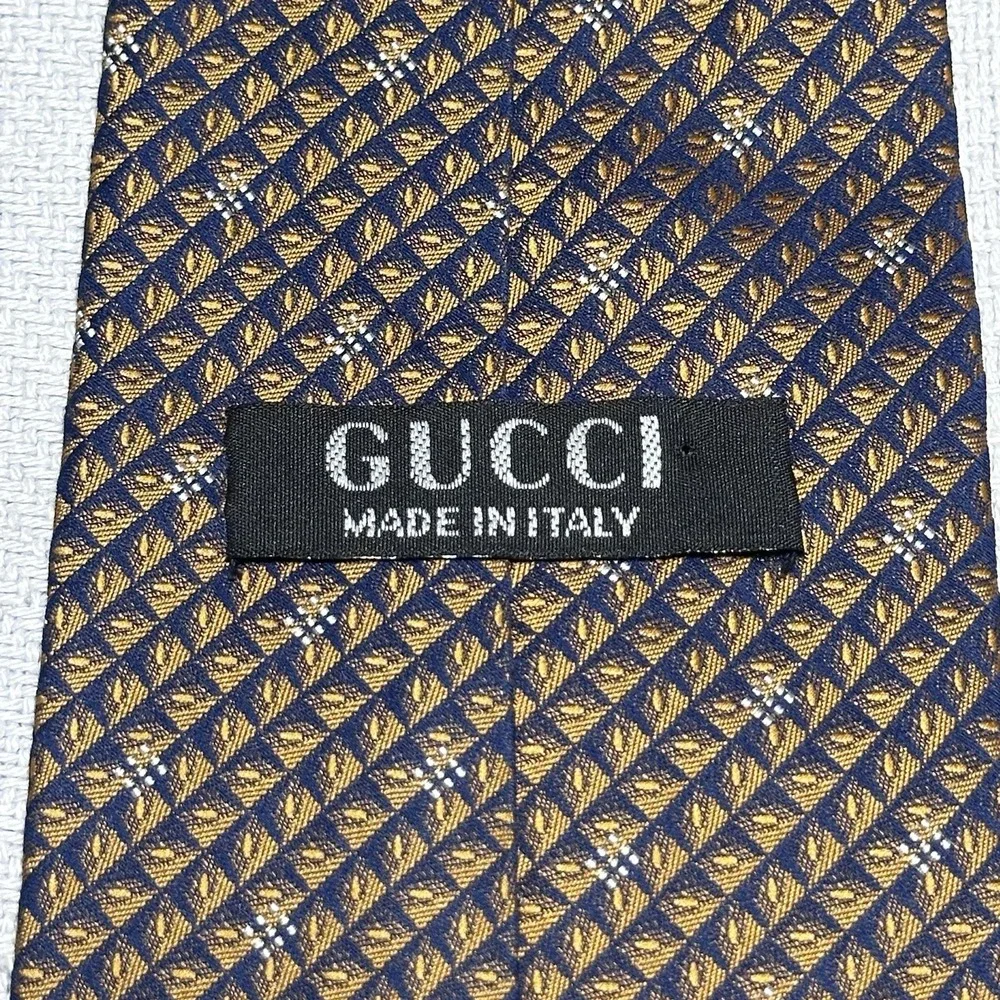 Vintage Gucci Copper Navy Geometric Luxury‎ Hand Made Silk Tie Made In Italy